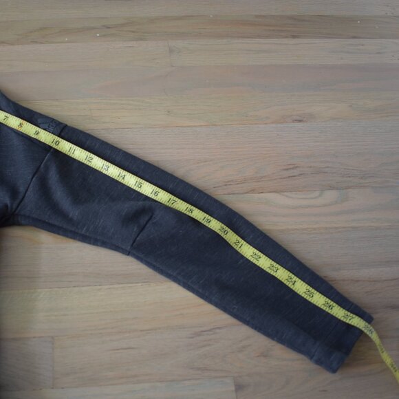 Adidas Women's Black Heart Racer Long Sleeve Angled Zip Crop Jacket - Picture 7 of 10